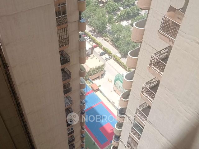 3 BHK Flat In Saya Gold Avenue for Rent In Indirapuram