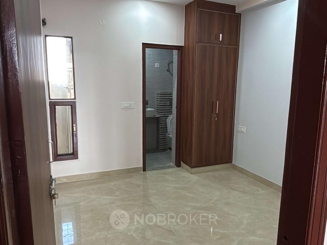 3 BHK Flat In Sb for Rent In Sector 110