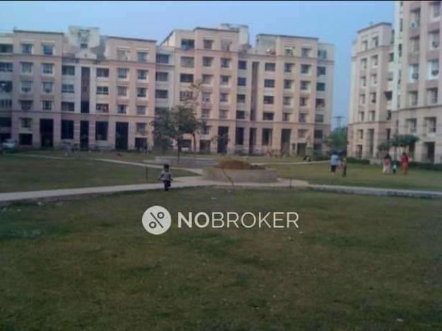 3 BHK Flat In Senior Citizen Home Complex for Rent In Phi I