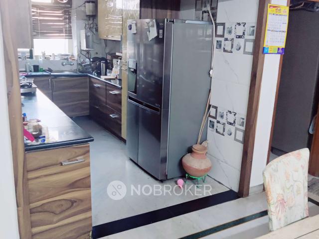 3 BHK Flat In Shree Ganesh Apartment, Sector 56 For Sale In Sector 56