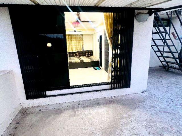 3 BHK Flat In Shri Mahesh Chsl for Rent In Amruteshwar Niwas, Mahagiri Koliwada Rd, Kharkar Alley, Thane West, Thane, Maharashtra 400601, India