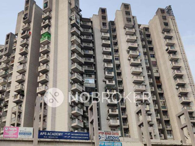 3 BHK Flat In Shri Radha Sky Garden for Rent In Sector 16b Road