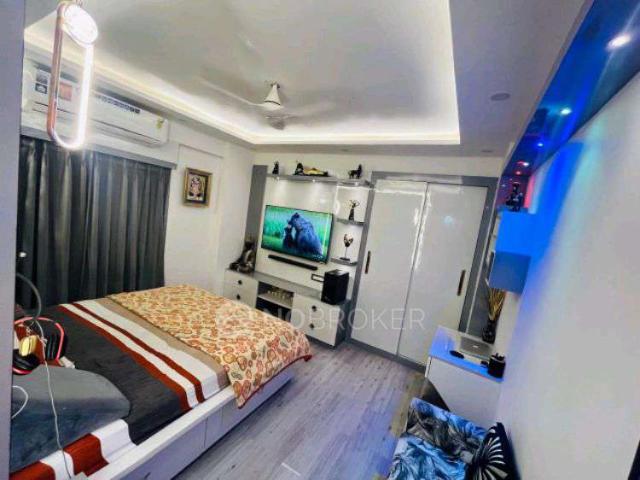 3 BHK Flat In Shri Radha Sky Gardens For Sale In Sector 16 B