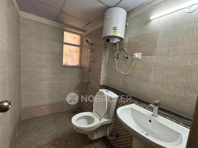 3 BHK Flat In Shri Radha Sky Gardens, Sector 16b for Rent In Shri Radha Sky Gardens