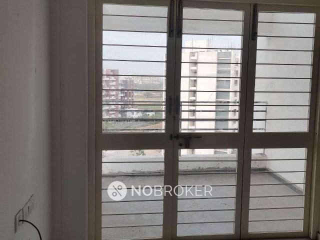 3 BHK Flat In Silver Skies For Sale In Pimpri chinchwad