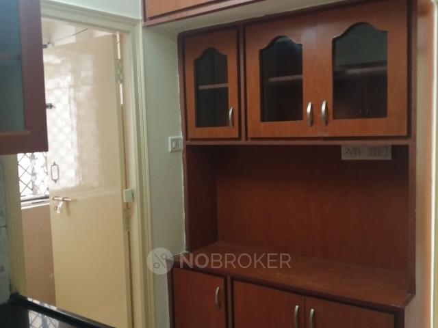 3 BHK Flat In Sri Apartment for Rent In Masjid Banda