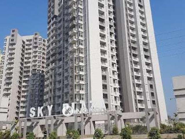 3 BHK Flat In Sri Radha Sky Garden For Sale In Sector 16b