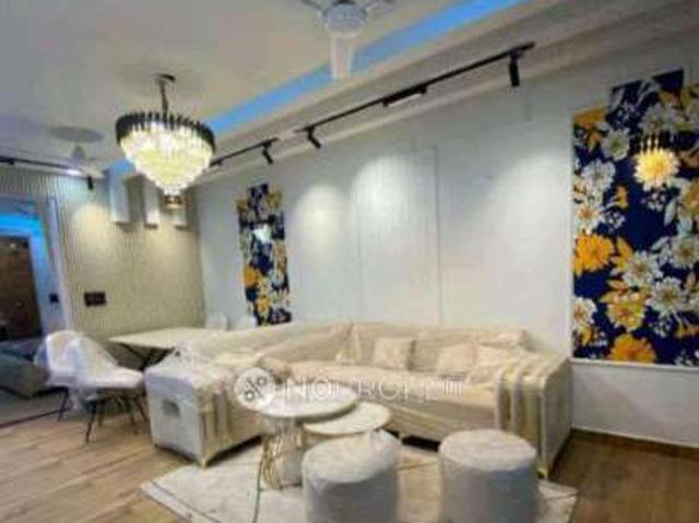 3 BHK Flat In Sri Radhe Apatment For Sale In Uttam Na