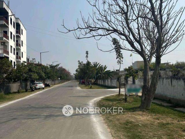 3 BHK Flat In Titania Residency For Sale In Phi Iv