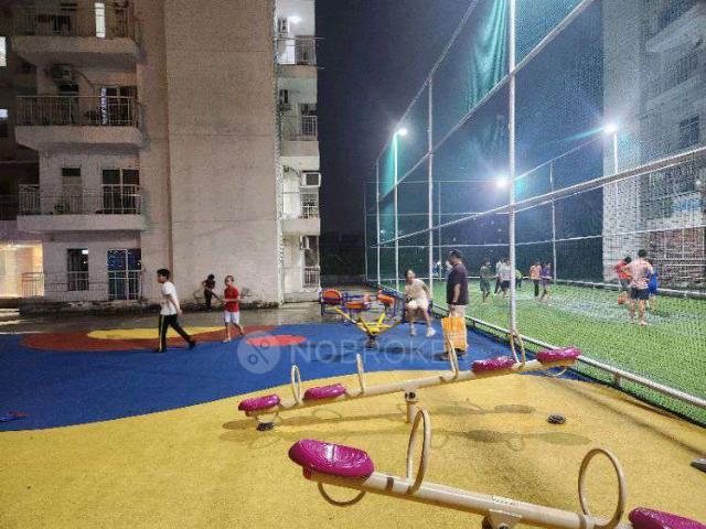3 BHK Flat In Vvip Homes For Sale In Sector 16c