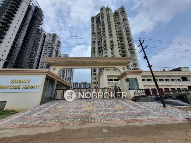 3 BHK Flat In Vaibhav Heritage Heights for Rent In Sector 16