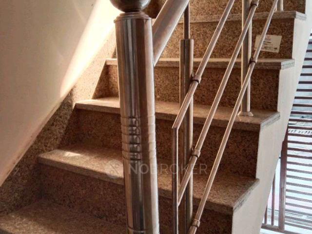 3 BHK Flat In Vasundhara Colony Welfare for Rent In 1123, S