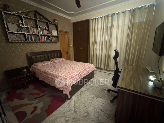 3 BHK Flat In Vijaya Apartment, Indirapuram, Ghaziabad for Lease In Indirapuram