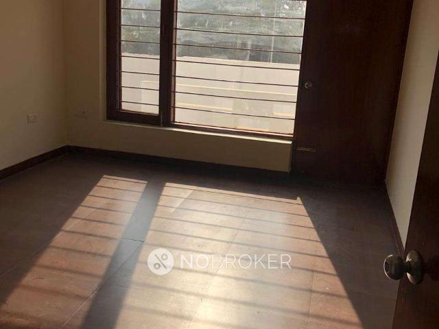 3 BHK Flat In Vipul World, for Rent In Sector 48