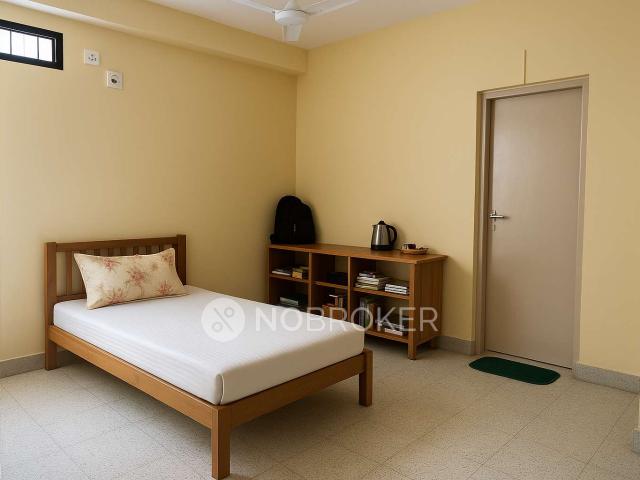 3 BHK Flat In West Gate Manor For Sale In West Gate Manor