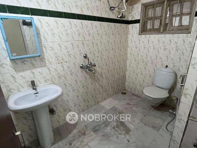 3 BHK Flat In White House Apartments, Road No13, Banjara Hills For Sale In Banjara Hills