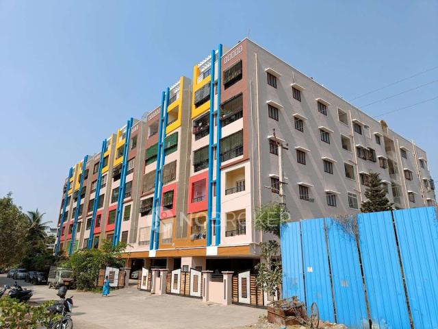 3 BHK Flat In Yadagiri Towers For Sale In Vanasthalipuram