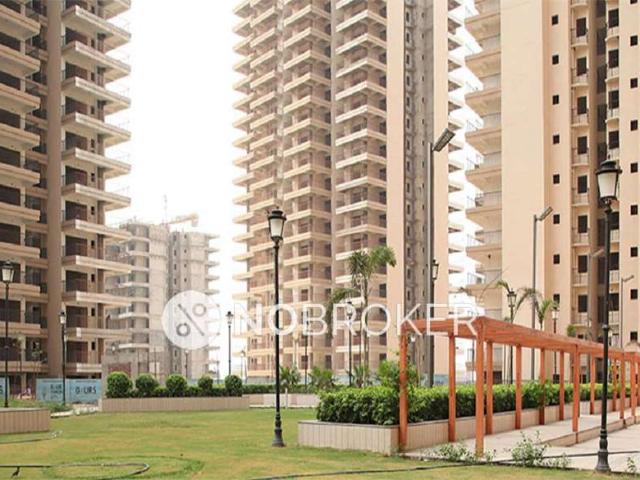 3 BHK Flat In 16th Park View For Sale In Gaur Yamuna City