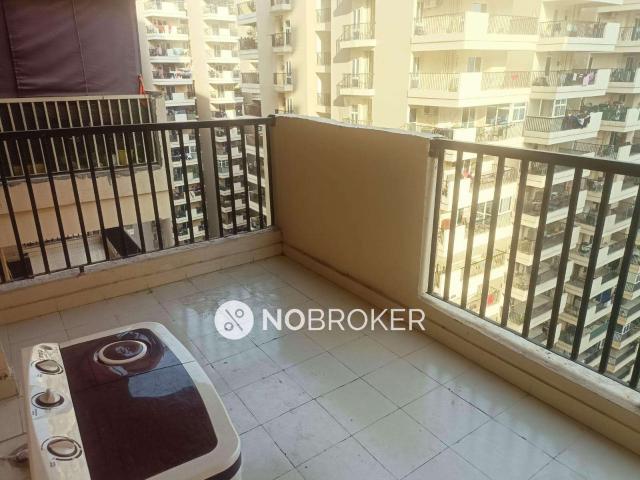 3 BHK Flat In 11th Avenue For Sale In Gaur City 2