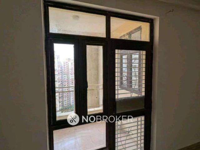 3 BHK Flat In 6th Avenue For Sale In Sector 4