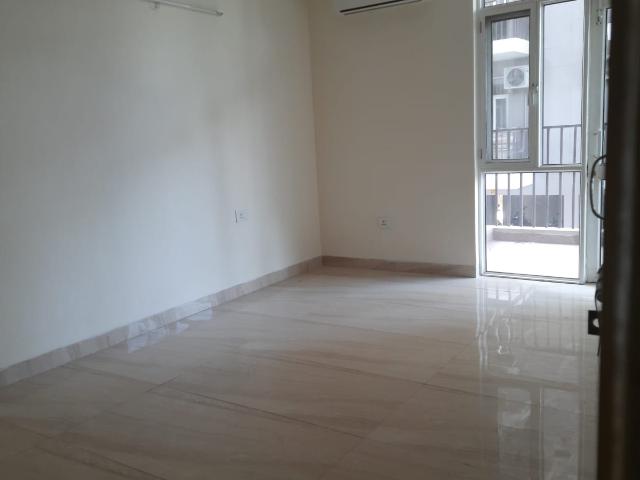 3 Bhk Flats 3 Bedroom 2200 Sq. Ft. Apartment in Dyalpur Zirakpur Listing ID: #10276