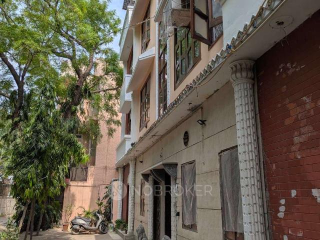 3 BHK House for Rent In A1 Road