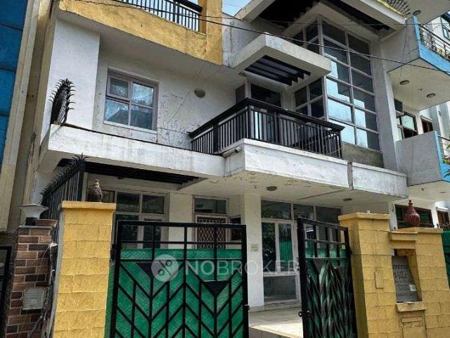 3 BHK House for Rent In Block G, Sushant Lok Phase 2, Sector 57