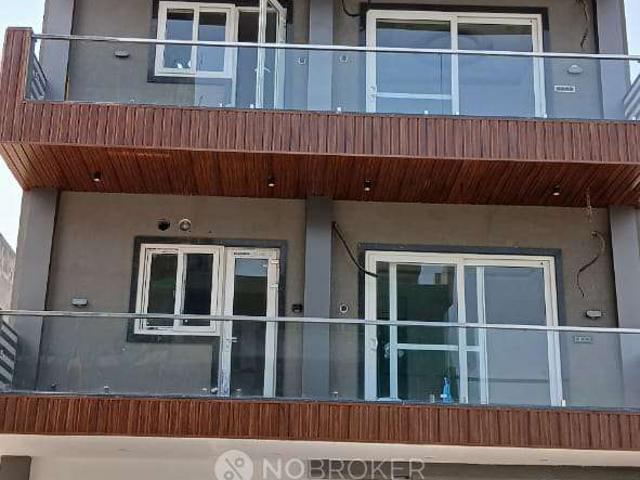 3 BHK House for Rent In Sector 102
