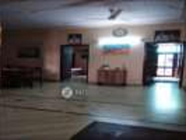 3 BHK In Standlaoene Building for Rent In Sector 46