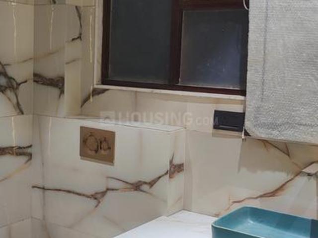 3 BHK Independent Builder Floor in Mukherjee Nagar for resale New Delhi. The reference number is 18940722