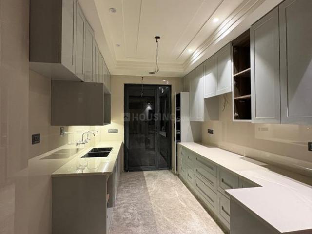3 BHK Independent Builder Floor in Mukherjee Nagar for resale New Delhi. The reference number is 19272207