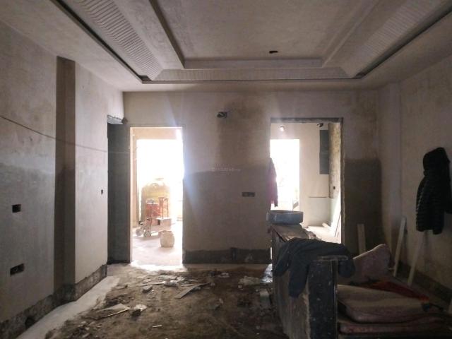 3 BHK Independent Builder Floor in Mukherjee Nagar for resale New Delhi. The reference number is 19490935