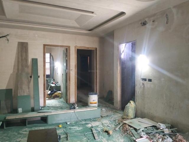 3 BHK Independent Builder Floor in Mukherjee Nagar for resale New Delhi. The reference number is 19491049