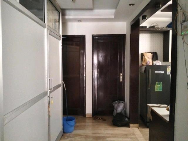 3 BHK Independent Builder Floor in Mukherjee Nagar for resale New Delhi. The reference number is 19856730