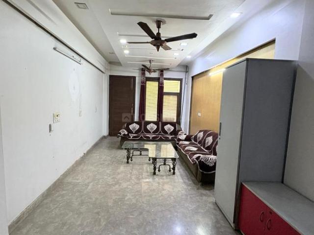 3 BHK Independent Builder Floor in Mukherjee Nagar for resale New Delhi. The reference number is 20147493