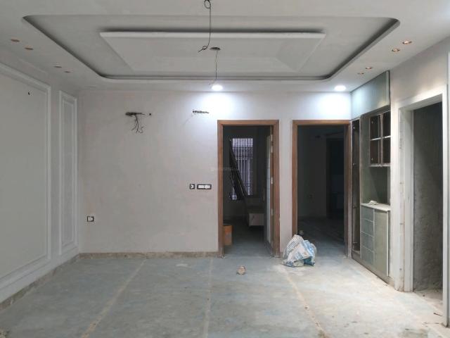 3 BHK Independent Builder Floor in Mukherjee Nagar for resale New Delhi. The reference number is 20560390