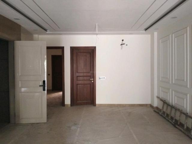 3 BHK Independent Builder Floor in Mukherjee Nagar for resale New Delhi. The reference number is 20568078
