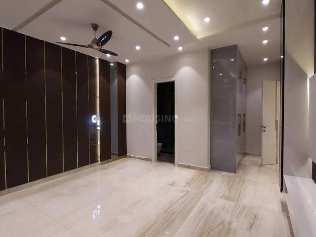 3 BHK Independent Builder Floor in Mukherjee Nagar for resale New Delhi. The reference number is 20527980