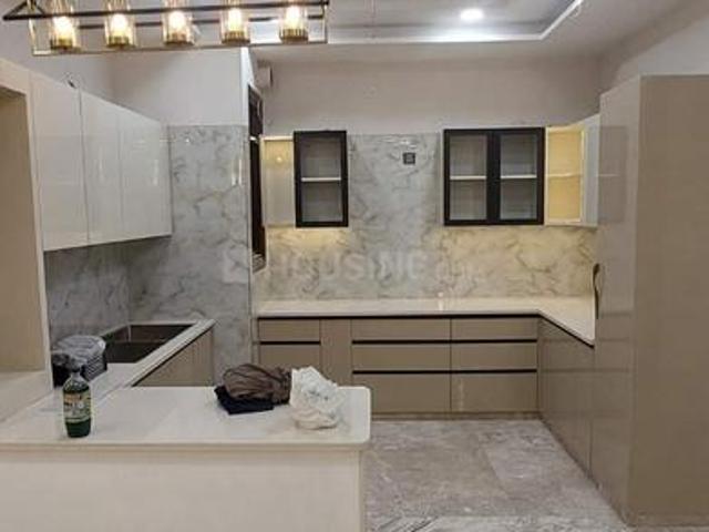 3 BHK Independent Builder Floor in Mukherjee Nagar for resale New Delhi. The reference number is 20673040