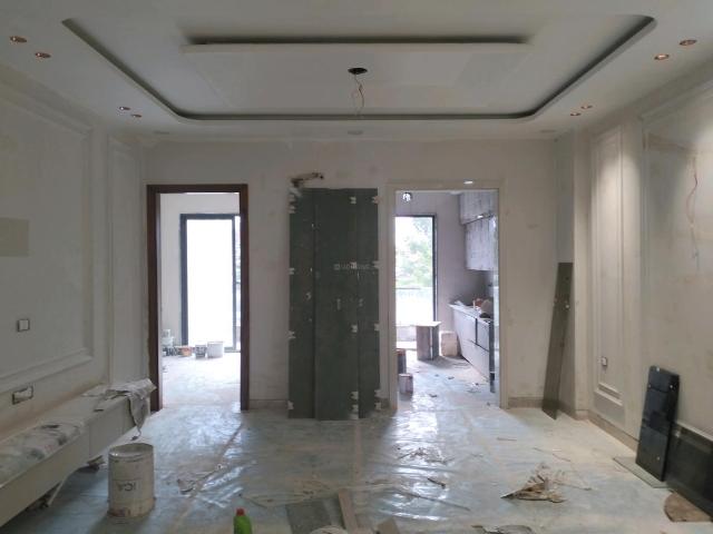 3 BHK Independent Builder Floor in Mukherjee Nagar for resale New Delhi. The reference number is 20775546