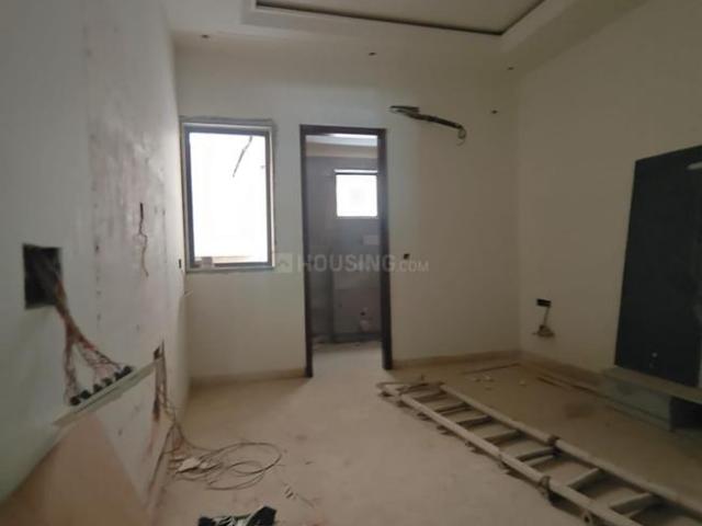 3 BHK Independent Builder Floor in Mukherjee Nagar for resale New Delhi. The reference number is 20700894