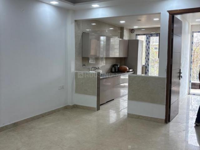 3 BHK Independent Builder Floor in Mukherjee Nagar for resale North West Delhi. The reference number is 16861701
