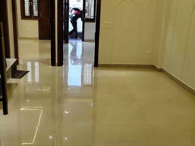 3 BHK Independent Builder Floor in Mahavir Enclave for resale South West Delhi. The reference number is 15408347
