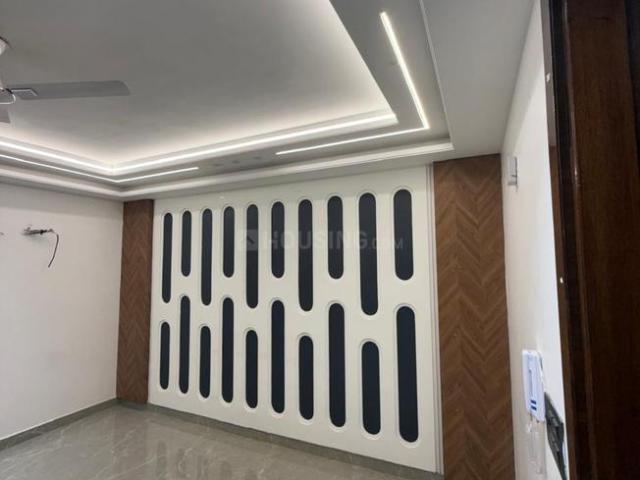 3 BHK Independent Builder Floor in Mahavir Enclave for resale New Delhi. The reference number is 20185612