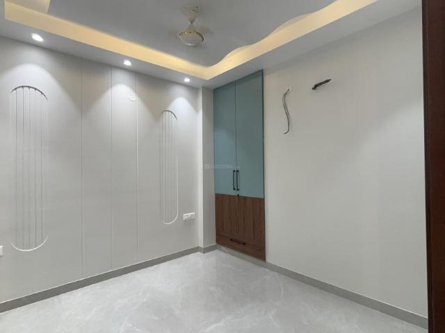 3 BHK Independent Builder Floor in Mahavir Enclave for resale New Delhi. The reference number is 20231558