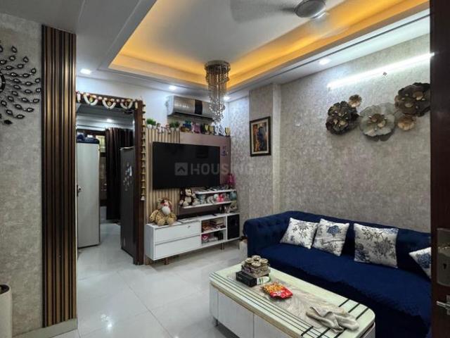 3 BHK Independent Builder Floor in Mahavir Enclave for resale New Delhi. The reference number is 20238340