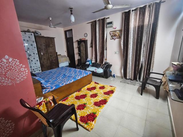 3 BHK Independent Builder Floor in Malviya Nagar for resale New Delhi. The reference number is 18299660