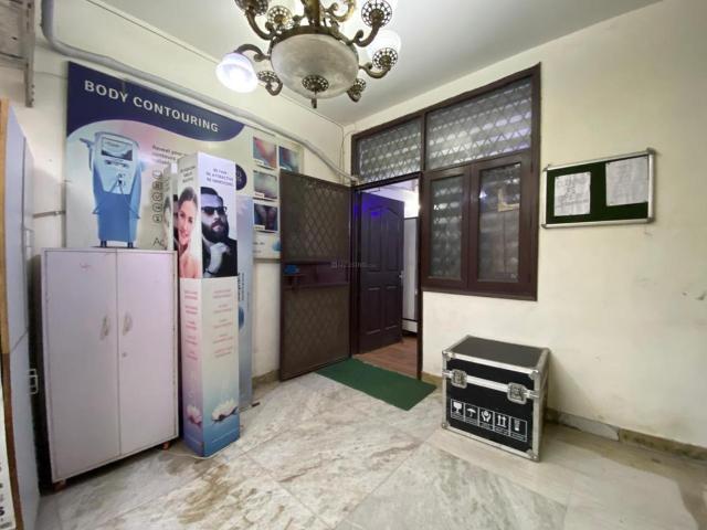 3 BHK Independent Builder Floor in Malviya Nagar for resale New Delhi. The reference number is 7066790