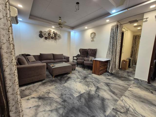 3 BHK Independent Builder Floor in Mansarover Garden for rent New Delhi. The reference number is 20137247