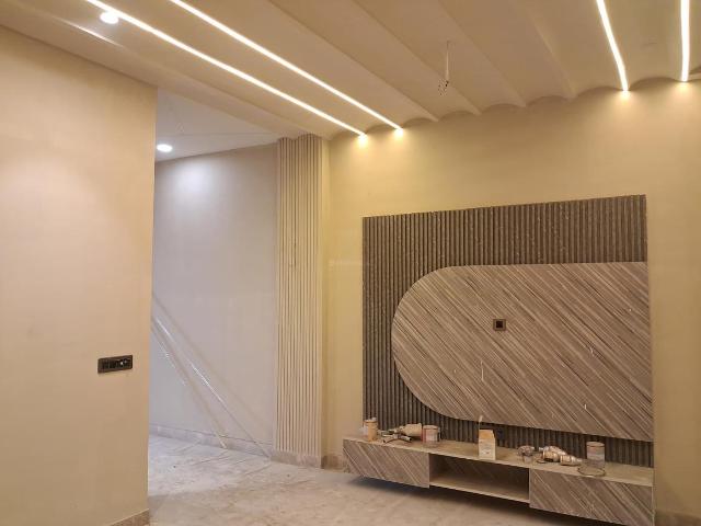 3 BHK Independent Builder Floor in Mansarover Garden for resale New Delhi. The reference number is 20484247